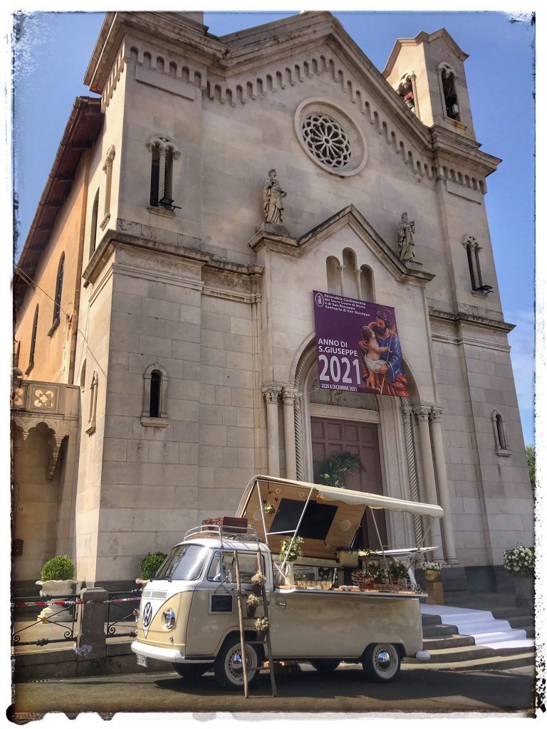 Pulmino Aperitivo Aperitivo Matrimonio Fuori Chiesa Napoli